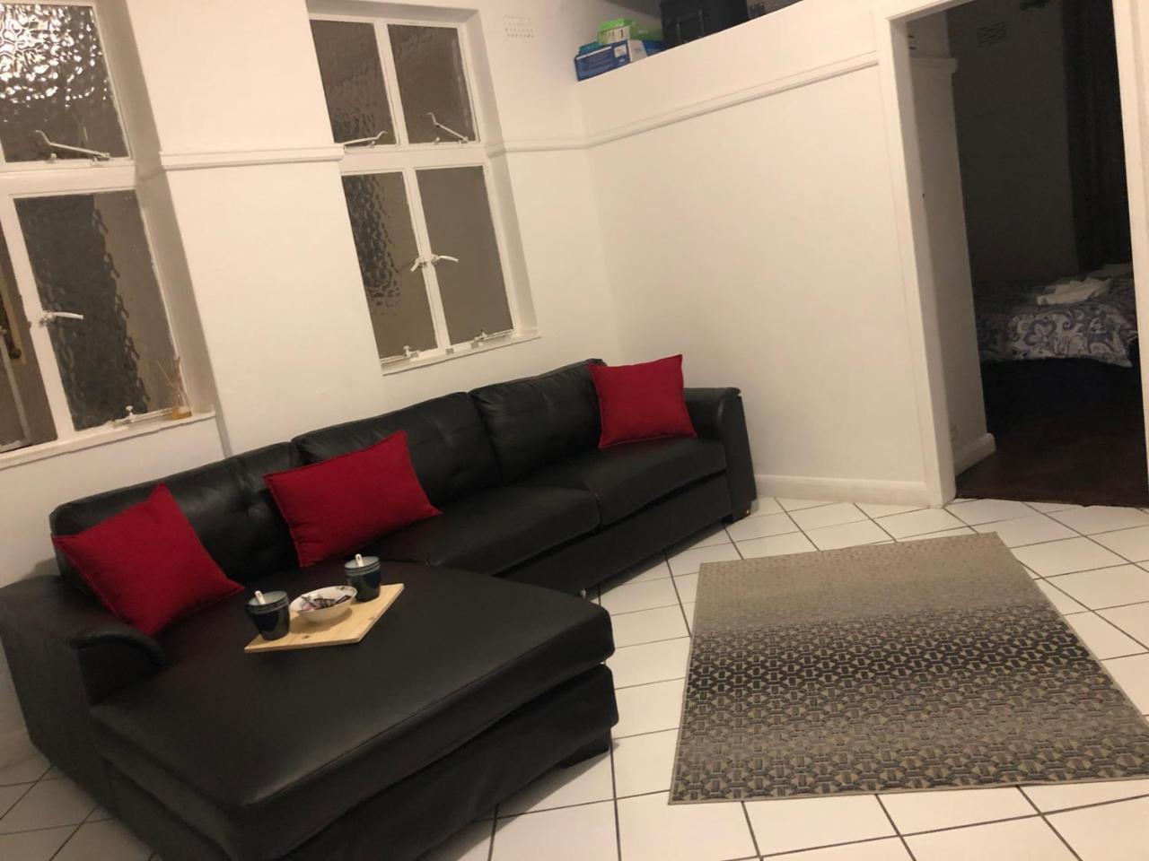 Apartment Sea Point Cape Town